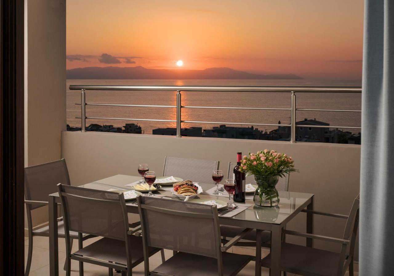 Overview Chania With Sea View And Amazing Sunset Exterior photo