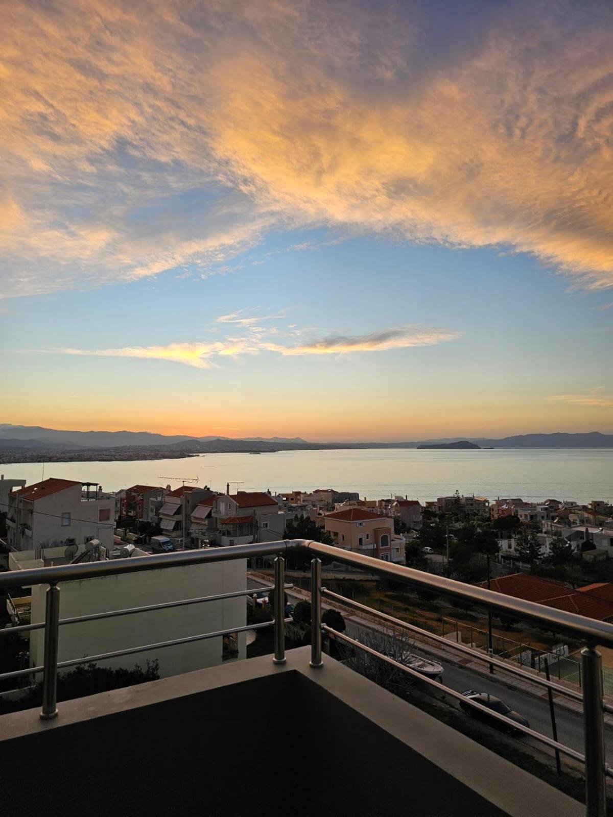 Overview Chania With Sea View And Amazing Sunset Exterior photo
